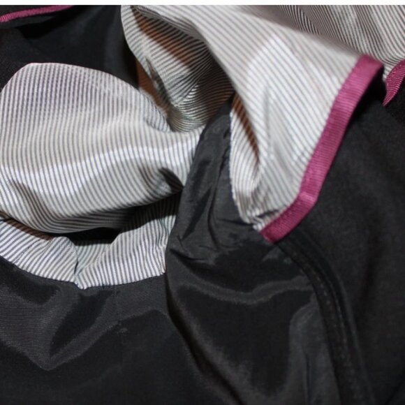 Ann Taylor Black Blazer Suit Jacket Sz 6 Virgin Wool Fabric Button Front - Picture 3 of 8